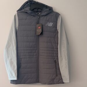 New Balance Womens Hooded Puffer Jacket in Gray